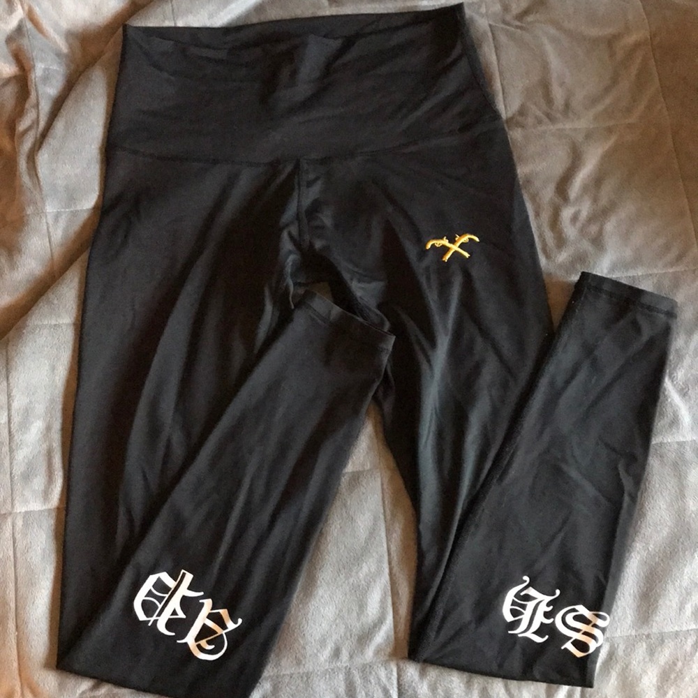 HVIII brand leggings